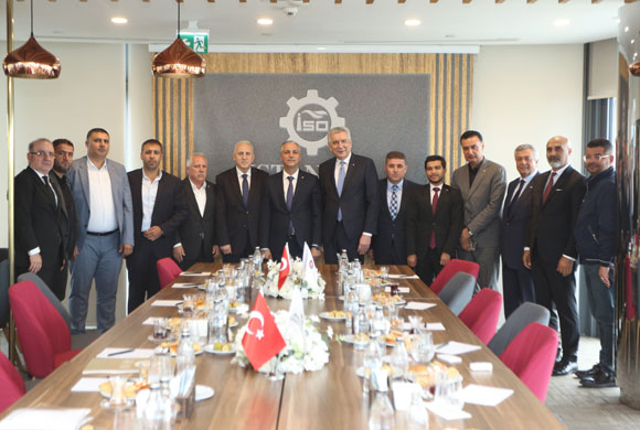 Şanlıurfa Ticaret ve Sanayi Odası Meslek Komiteleri Üyeleri İstanbul Sanayi Odası Yönetimine Nezaket Ziyaretinde Bulundu