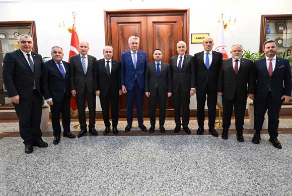 İstanbul Sanayi Odası (İSO) Yönetim Kurulu Üyeleri, Adalet Bakanı Akın Gürlek’i Ziyaret Etti