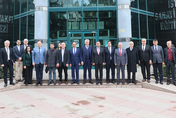 İstanbul Sanayi Odası’ndan Teknoloji Odaklı Mesleki Eğitimde Yeni bir İş Birliği Modeli