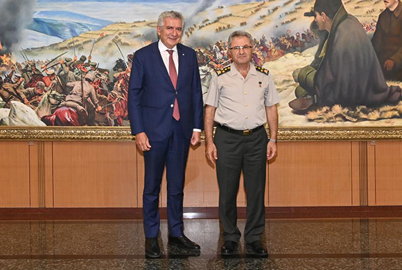 İSO Başkanı Erdal Bahçıvan, Yeni Görevine Atanan Kara Kuvvetleri Komutanı Orgeneral Metin Tokel’e Nezaket Ziyaretinde Bulundu