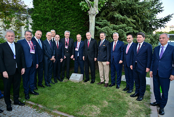 TOBB 2025 Yılı Hizmet Şeref Belgesi ve Plaket Takdim Töreni, Cumhurbaşkanı Recep Tayyip Erdoğan’ın Katılımıyla Gerçekleştirildi