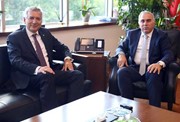 fatih-belediye-baskani-01